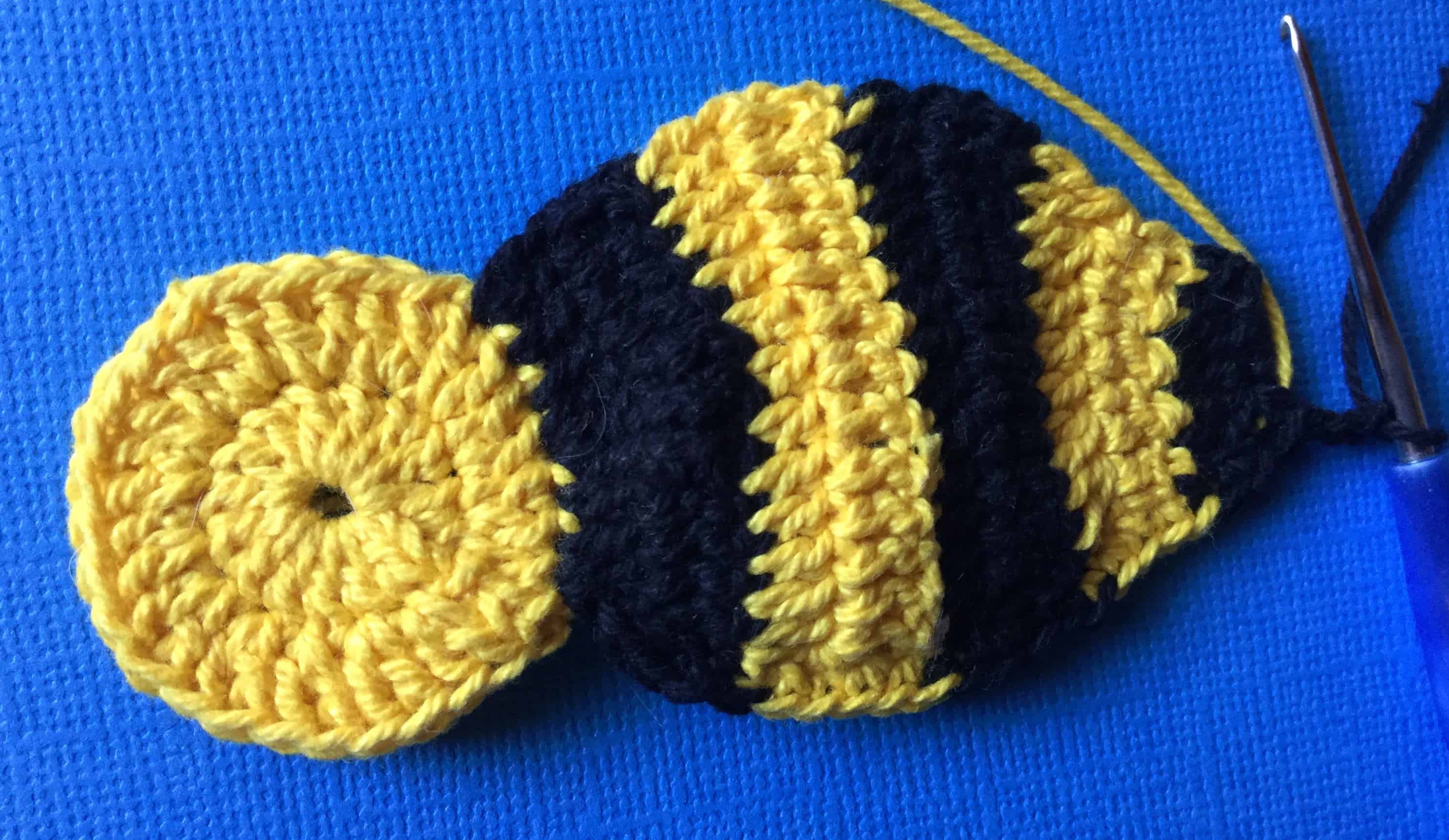 crochet-bee-beginning-tail • Kerri's Crochet