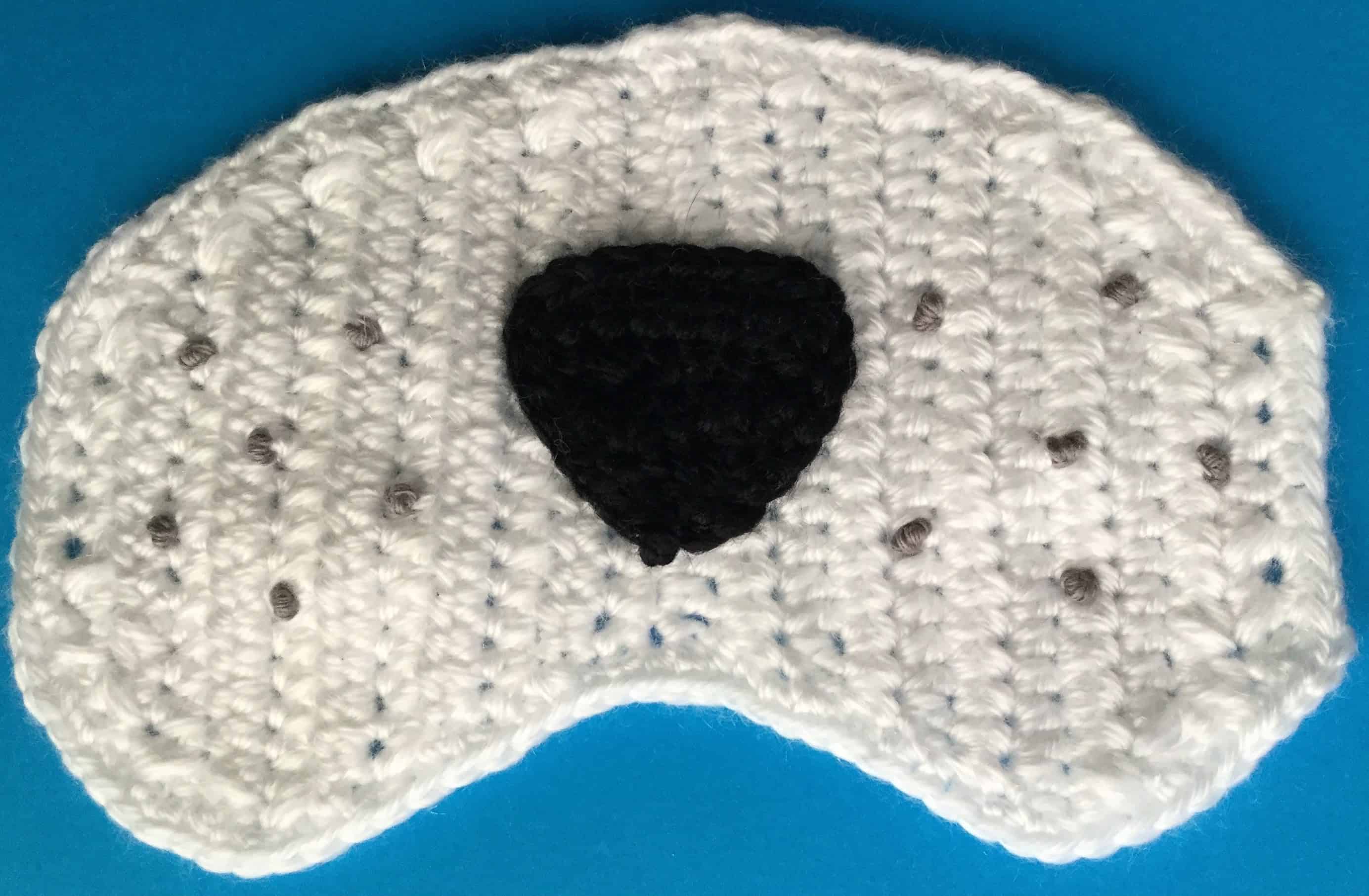 crochet-dog-potholder-muzzle-with-dots-kerri-s-crochet