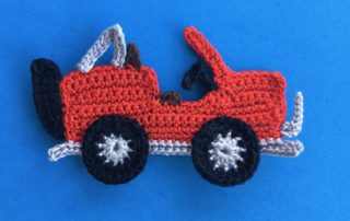 Finished crochet jeep 2 ply landscape