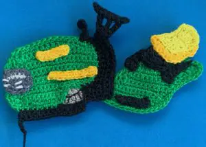 Crochet ride on mower 2 ply body with seat stand