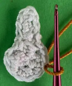 Crochet jack russell 2 ply joining for head first side