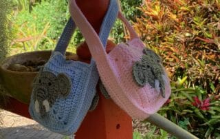 Finished crochet elephant bag outside landscape 1