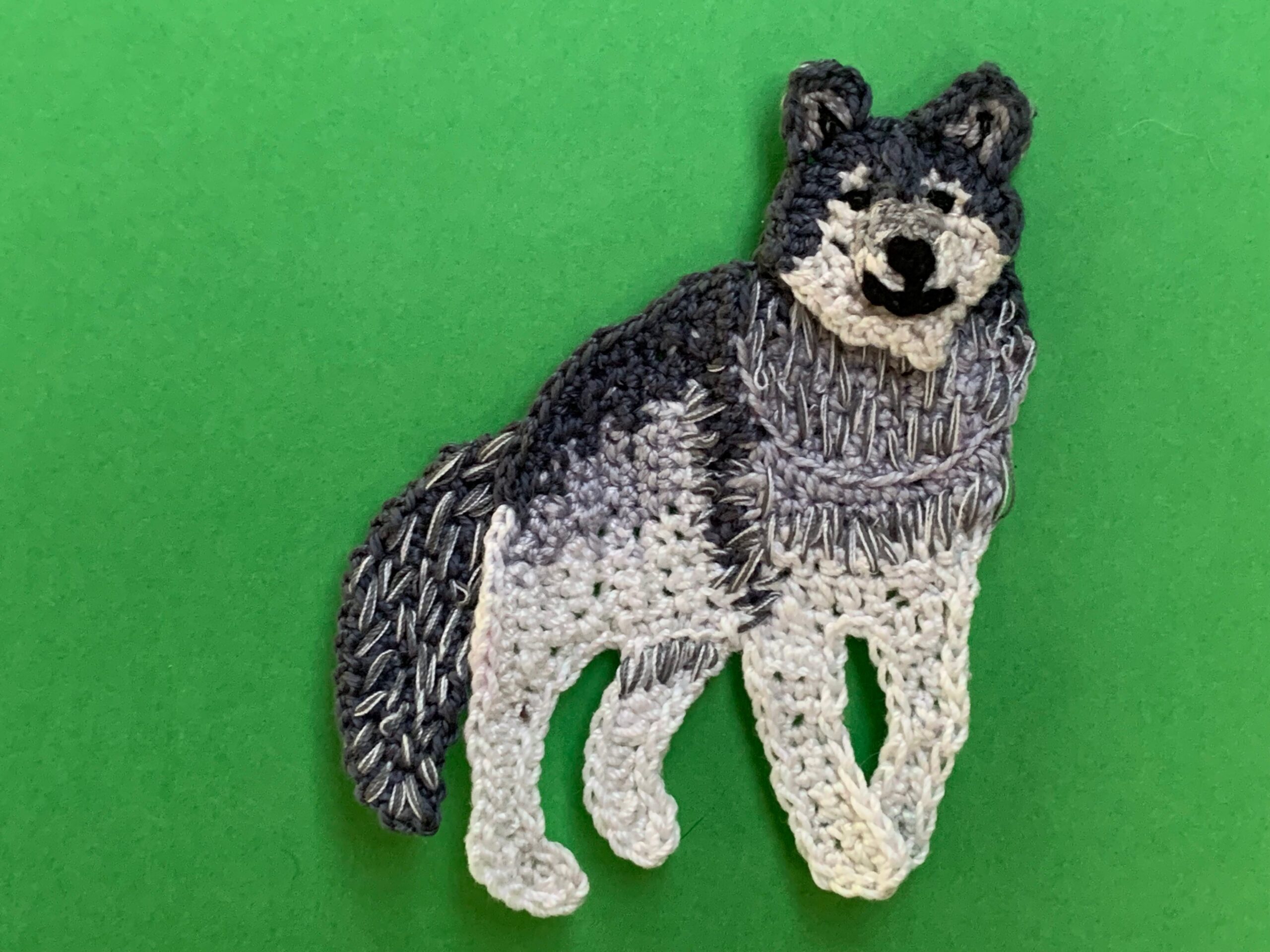 finished-crochet-wolf-2-ply-landscape-kerri-s-crochet