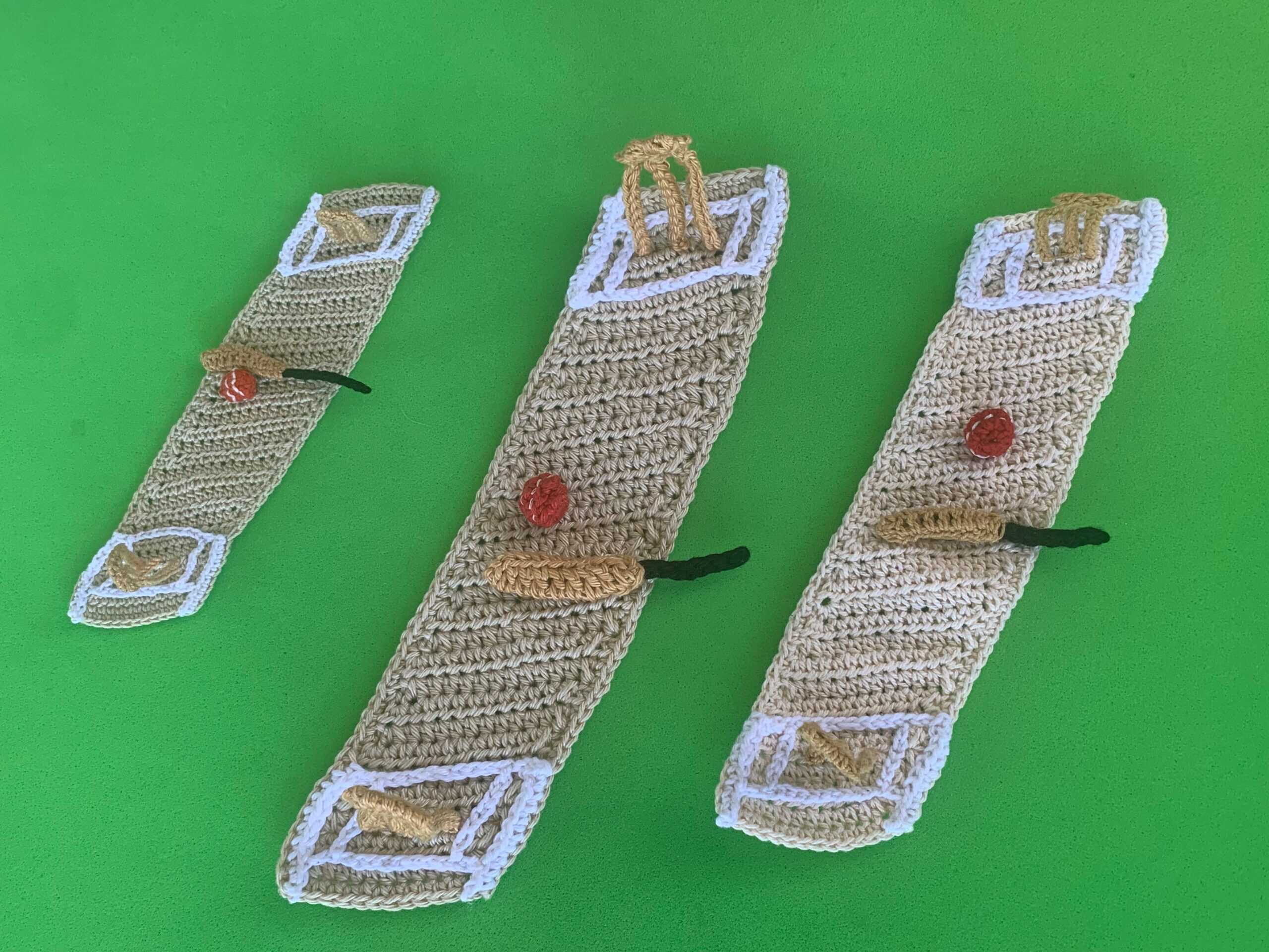 Finished crochet cricket pitch 2 ply group landscape