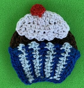 Crochet cupcake 2 ply icing with berry