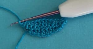 Crochet submarine 2 ply body row 3