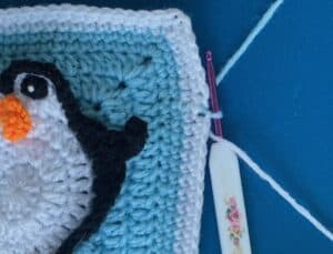 Crochet penguin baby blanket joining for row 5