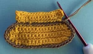 Crochet beehive 2 ply joining for second top section neatening row