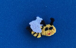 Finished crochet small bee 2 ply landscape