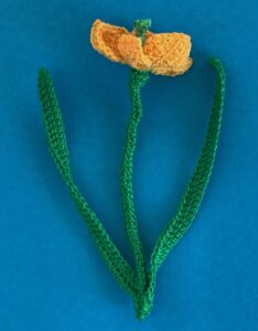Crochet daffodil 2 ply leaves attached