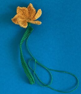 Crochet daffodil 2 ply stem