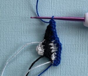 Crochet fish 2 ply body row 4