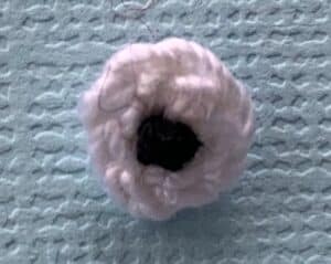 Crochet fish 2 ply eye with dot