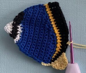 Crochet fish 2 ply joining for tail bottom