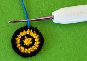 Crochet dump truck 2 ply joining for mudguard