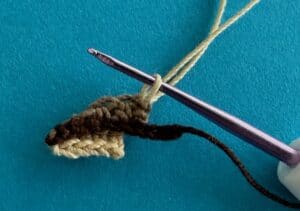 Crochet kookaburra 2 ply joining for head feathers