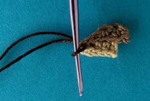 Crochet kookaburra 2 ply joining for third beak part