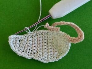 Crochet rat 2 ply joining for far front leg
