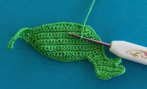 Crochet dinosaur stegosaurus 2 ply joining for near front leg