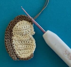 Crochet sitting hedgehog 2 ply joining for spikes row 1