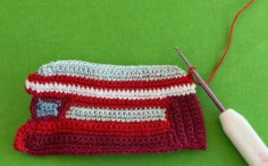 Crochet double-decker bus 2 ply joining for around top window