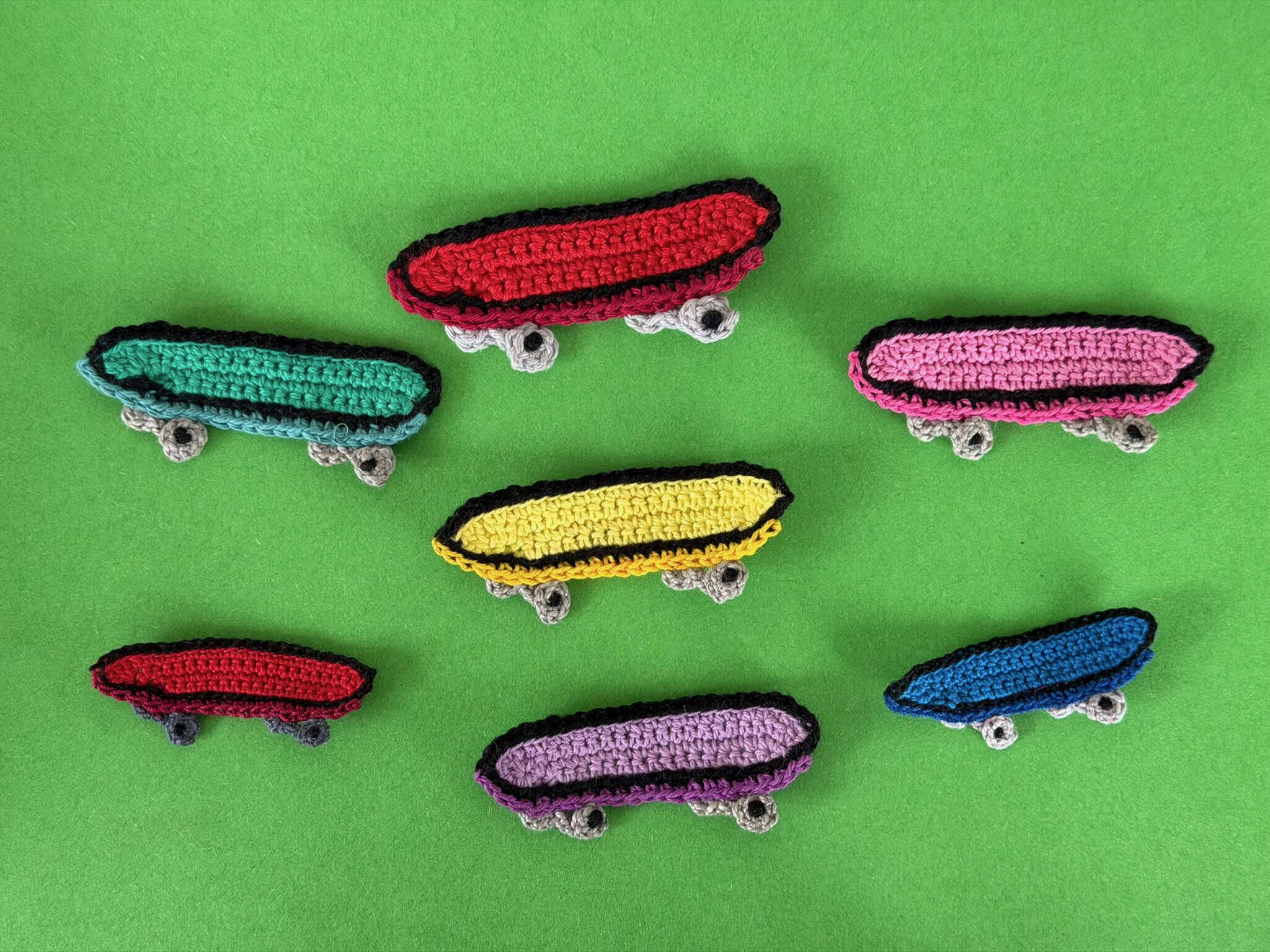 Finished crochet skateboard 2 ply group landscape